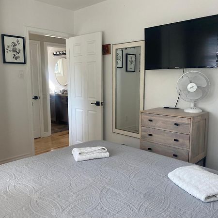 Clearbrooke Gem- Bright Private Bedroom Close To Yyz 多伦多 外观 照片